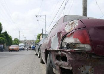 Alcaldía de Santo Domingo Norte inicia retiro de vehículos chatarras