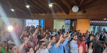Amarante advierte fracaso de Abinader por precios altos y falta de eficacia