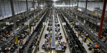 Amazon recorta 14,000 empleos en primera fase de su reducción global
