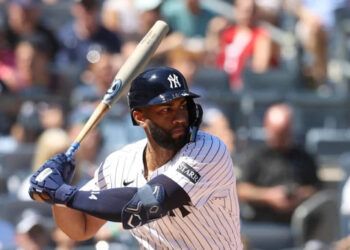 Amed Rosario firma por un año y US$2.5 millones con los Yankees