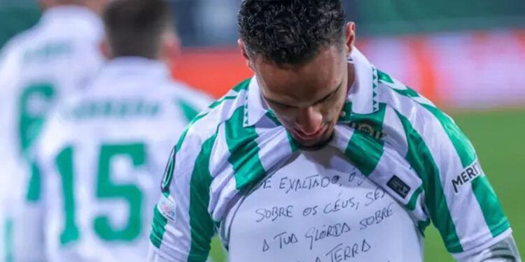 Antony brilla con el Betis: "Trabajo estos goles en los entrenamientos"
