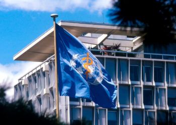 Argentina oficializa salida de la OMS tras un año
