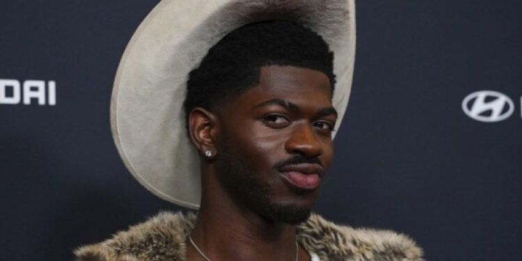 Arrestan a Lil Nas X en Los Ángeles tras sospecha de sobredosis