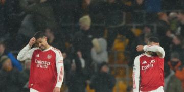 Arsenal cede empate ante Wolverhampton y complica liderato
