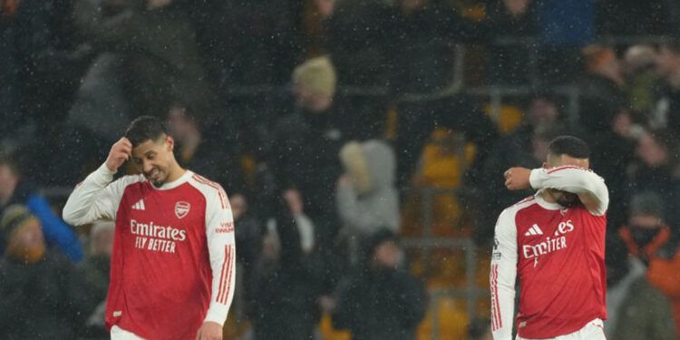 Arsenal cede empate ante Wolverhampton y complica liderato