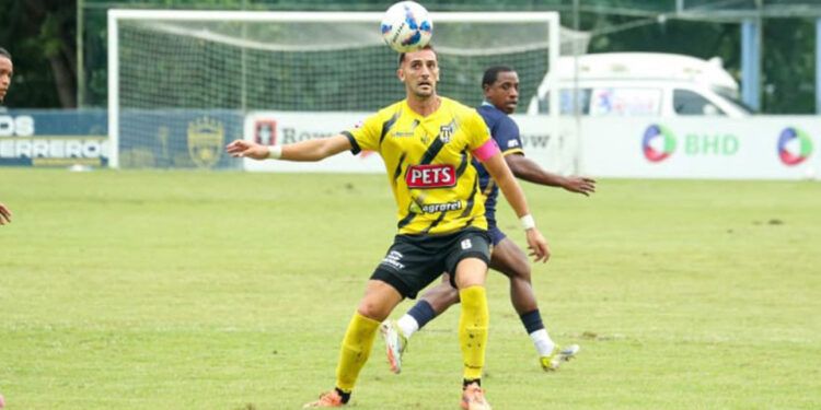 Ascona rescata empate del Moca FC ante Pantoja