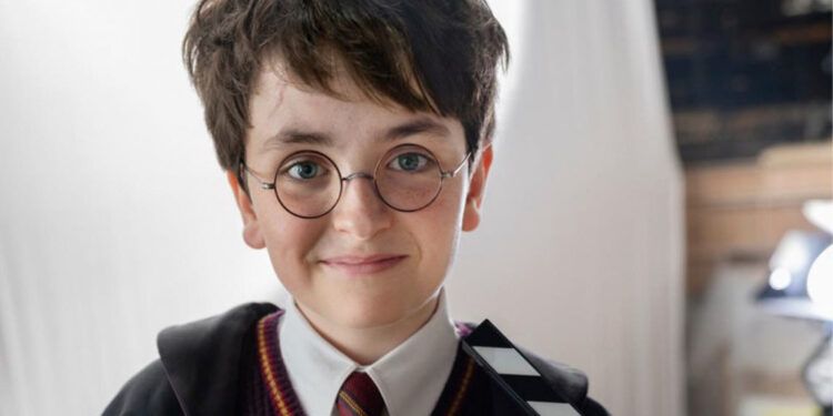 Así luce el nuevo Harry Potter en la serie de HBO
