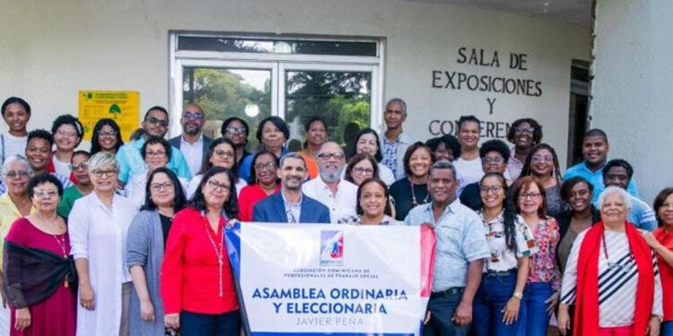 Asociación de Trabajo Social elige nuevo consejo directivo para el 2024-2026