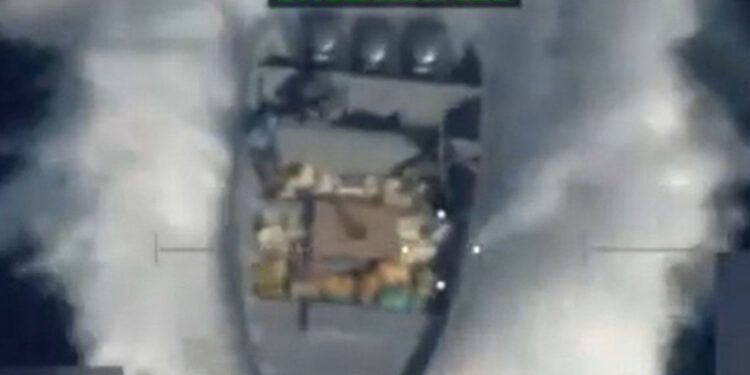 Ataques de EE. UU. dejan más de 100 muertos en Caribe y Pacífico