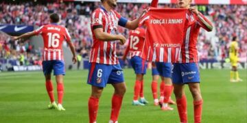 Atlético vence 2-0 a Las Palmas y dedica triunfo a víctimas de inundaciones
