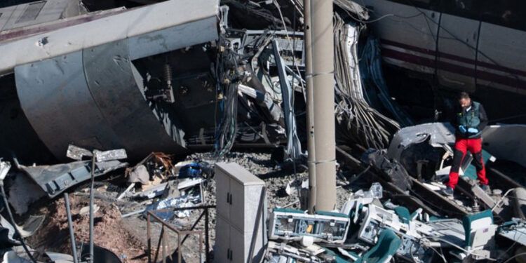 Aumenta a 43 los muertos en el accidente ferroviario de Adamuz