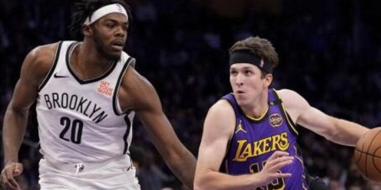 Austin Reaves brilla con 38 puntos en victoria de los Lakers
