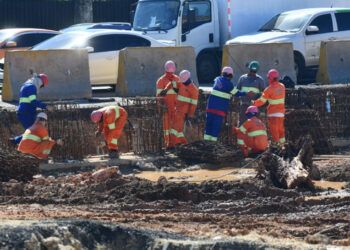 Avanza túnel de la Plaza de la Bandera