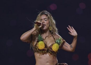 Bad Bunny, Karol G y Ca7riel & Paco Amoroso actuarán en los Latin Grammy 2026