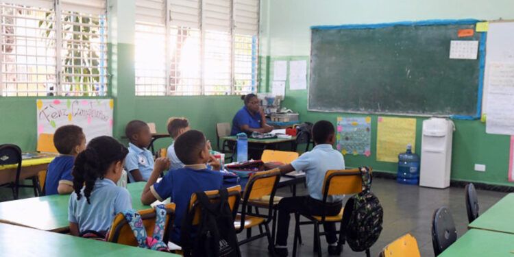 Baja asistencia estudiantil marca el regreso a clases