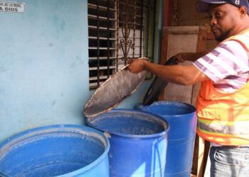 Bañarse bajo ducha es un lujo en el sector María Auxiliadora