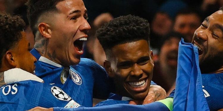 Barcelona cae 3-0 ante Chelsea y Estevao eclipsa a Lamine