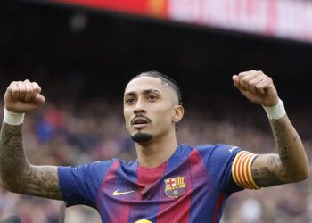 Barcelona golea al Sevilla y lidera LaLiga