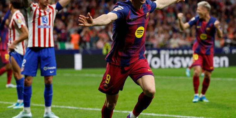 Barcelona remonta y amplía liderato en LaLiga