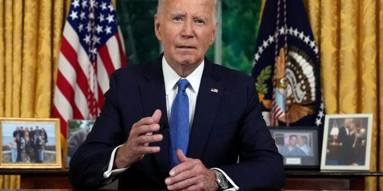 Biden: "Ambición personal" no puede anteponerse a "salvar" la democracia