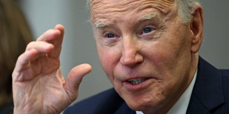 Biden promete cubrir gastos por incendios en Los Ángeles