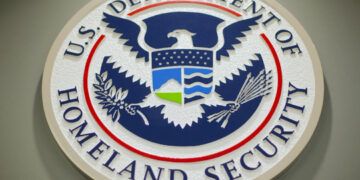 Biden reanuda programa migratorio para Cuba, Haití, Nicaragua y Venezuela