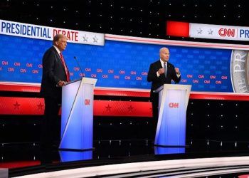 Biden titubea y Trump responde con falsedades en debate crucial