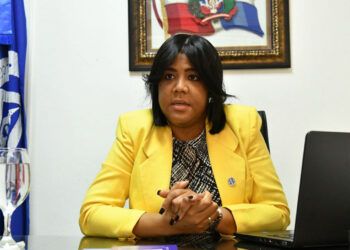 Bioanalistas anuncian lucha por alza salarial incumplida