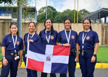 Bomberas del Distrito Nacional ganan competencia internacional en Panamá