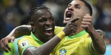 Brasil y Ecuador clasifican al Mundial; Argentina empata con Colombia