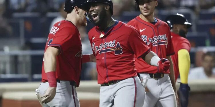 Bravos remontan con nueve carreras y vencen 11-6 a Mets