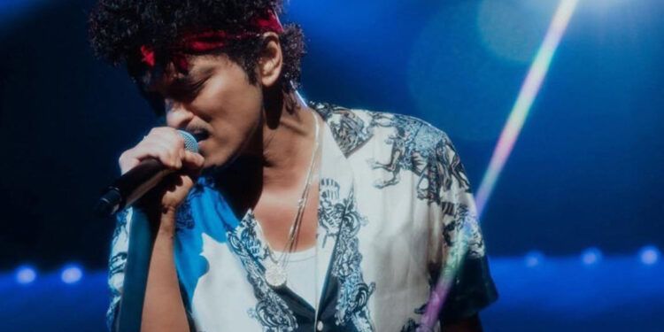 Bruno Mars se suma a los artistas que actuarán en los Grammy 2026