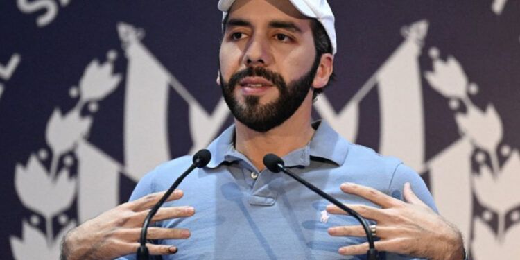 Bukele responde a críticas: “Me tiene sin cuidado que me llamen dictador”