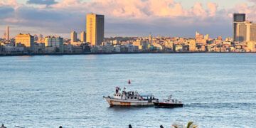 Buscan barcos desaparecidos con ayuda a Cuba