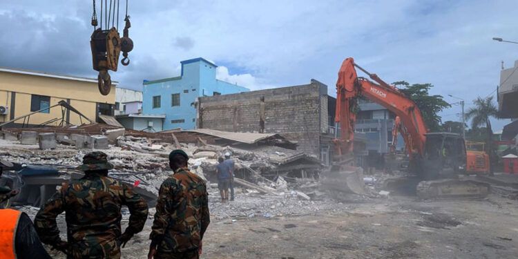 Buscan sobrevivientes tras terremoto en Vanuatu de magnitud 7,3