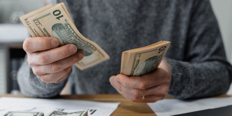 Caída del dólar revela posible pérdida de confianza global