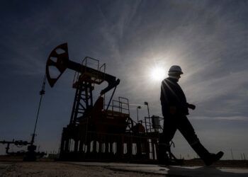 Caída del petróleo ante avances en tregua de Gaza