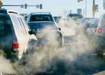Canciller alemán considera inviable la prohibición de coches emisores en 2035