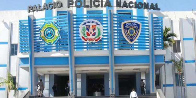 Capitán del Ejército mata a expareja y exsuegra y luego se suicida en Santo Domingo