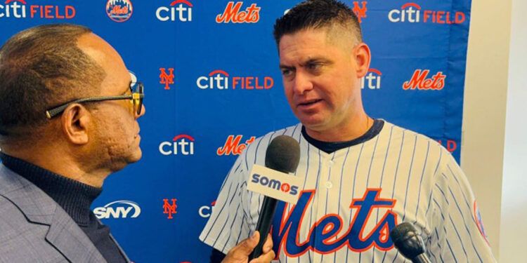 Carlos Mendoza confía en los Mets para la temporada 2025