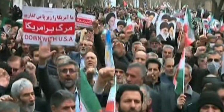 Casi 200 muertos en protestas antigubernamentales en Irán