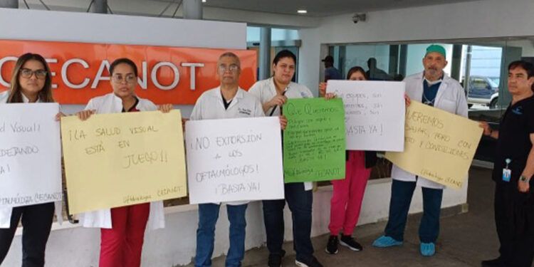 CECANOT admite deuda con oftalmólogos, pero no tiene fondos para pagarla