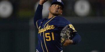 Cerveceros vencen a Dodgers y suman novena victoria al hilo