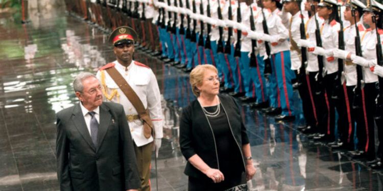 Chile retira apoyo a Bachelet para la ONU