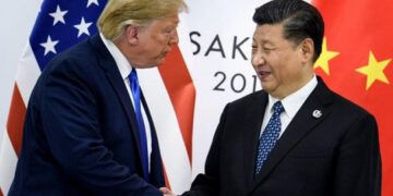 China felicita a Trump y respeta "decisión del pueblo"