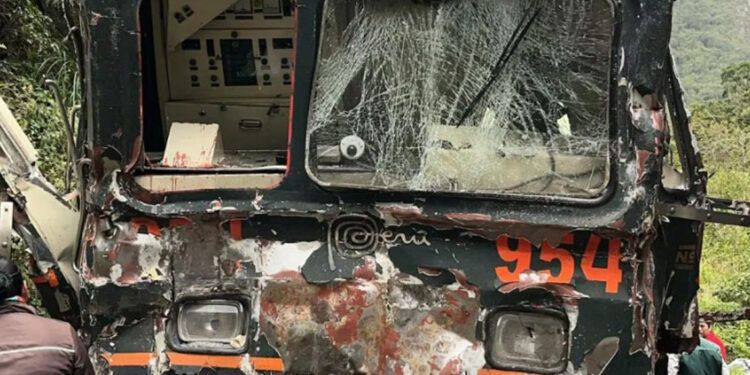 Choque de trenes rumbo a Machu Picchu deja 15 heridos en Perú