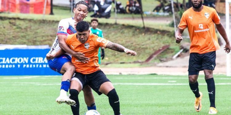 Cibao FC Arrasa con Atlético San Cristóbal y Refuerza su Liderazgo