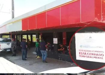 Cierran negocios en Azua y Baní tras accidente que dejó seis muertos