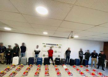 Cinco dominicanos detenidos en el aeropuerto de Bogotá con 215 kilos de cocaína