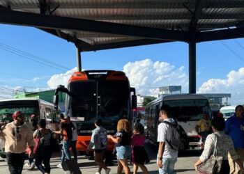 Ciudad comienza a vaciarse por asueto de Semana Santa
